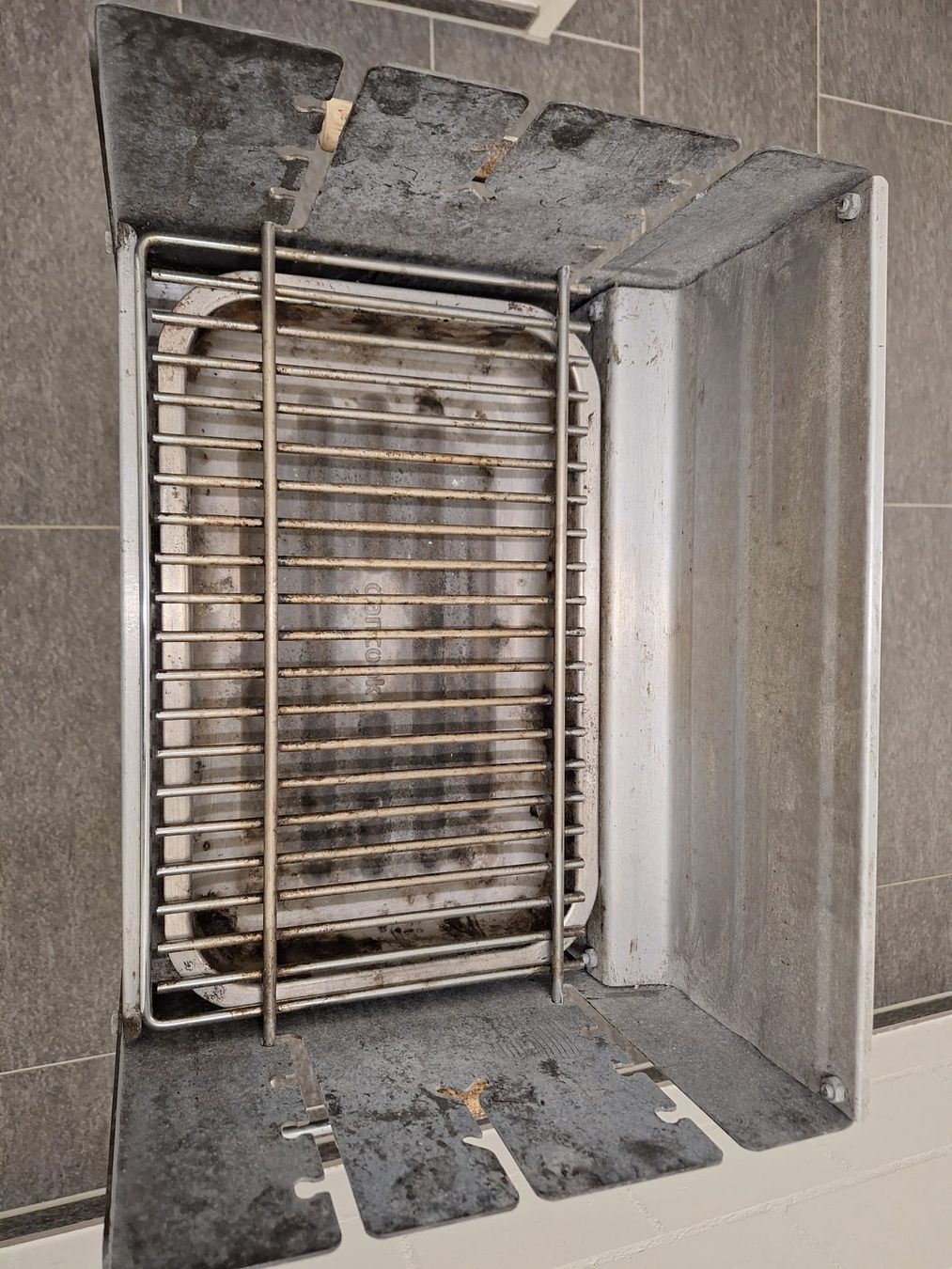 Griglie: Holzgrill – Usato da Wilen (Sarnen) venduto da afl_lc58 3