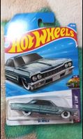 Hot Wheels –  Impala Lowrider (1/64)