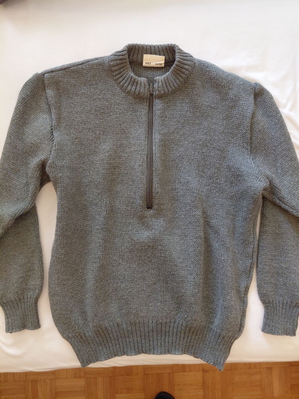 Schweizer Armee Uniformen: ORIGINAL SCHWEIZER ARMEE WOLLENSAU / WOLLPULLOVER GR. 52 – Gebraucht aus Embrach von avesi 4