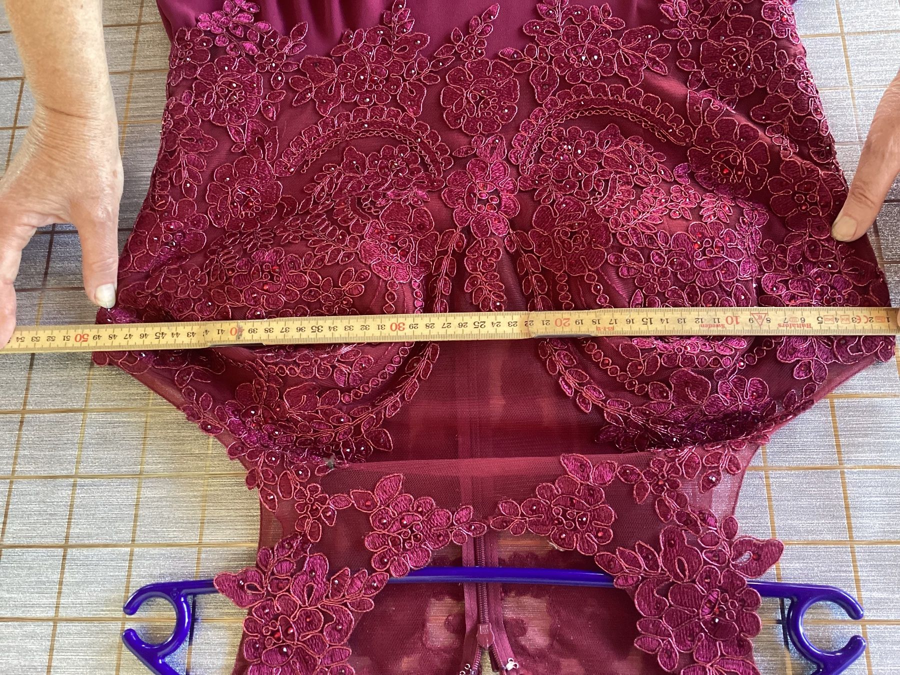 Vestiti: Abendkleid Gr. 42 Bordeaux – Usato da Schönenberg ZH venduto da zeit8geist 5