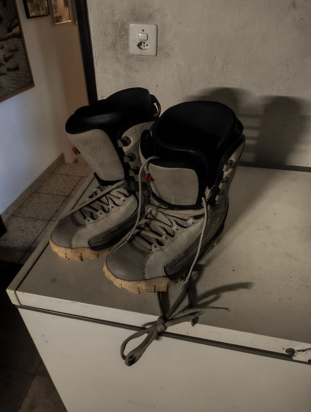 Chaussures femmes: snowboardschuhe burton  – D'occasion à Läufelfingen par sim_fr2v