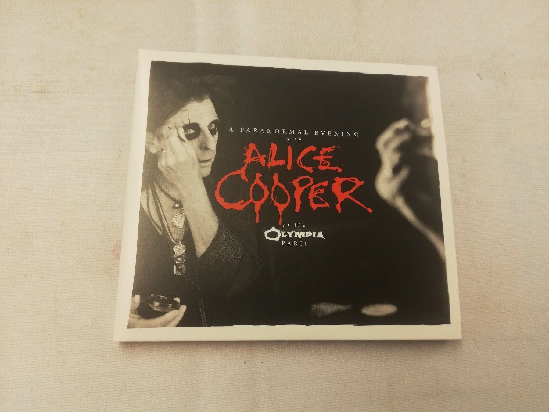 CD: ALICE COOPER - AT THE OLYMPIA PARIS – Usato da Bern venduto da Vinylsound.ch
