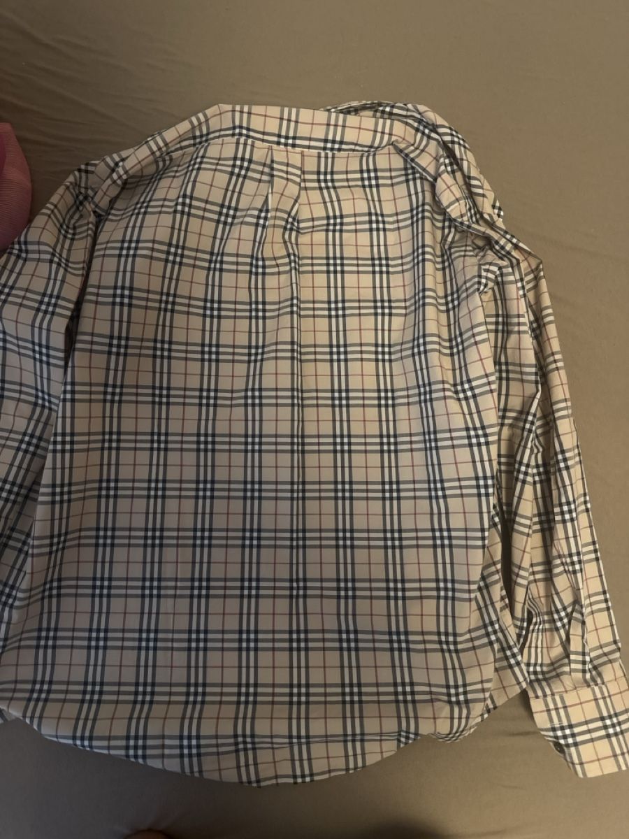 Burberry Hemden: Chemise burberry – Gebraucht aus Aigle von iul_rg88 2