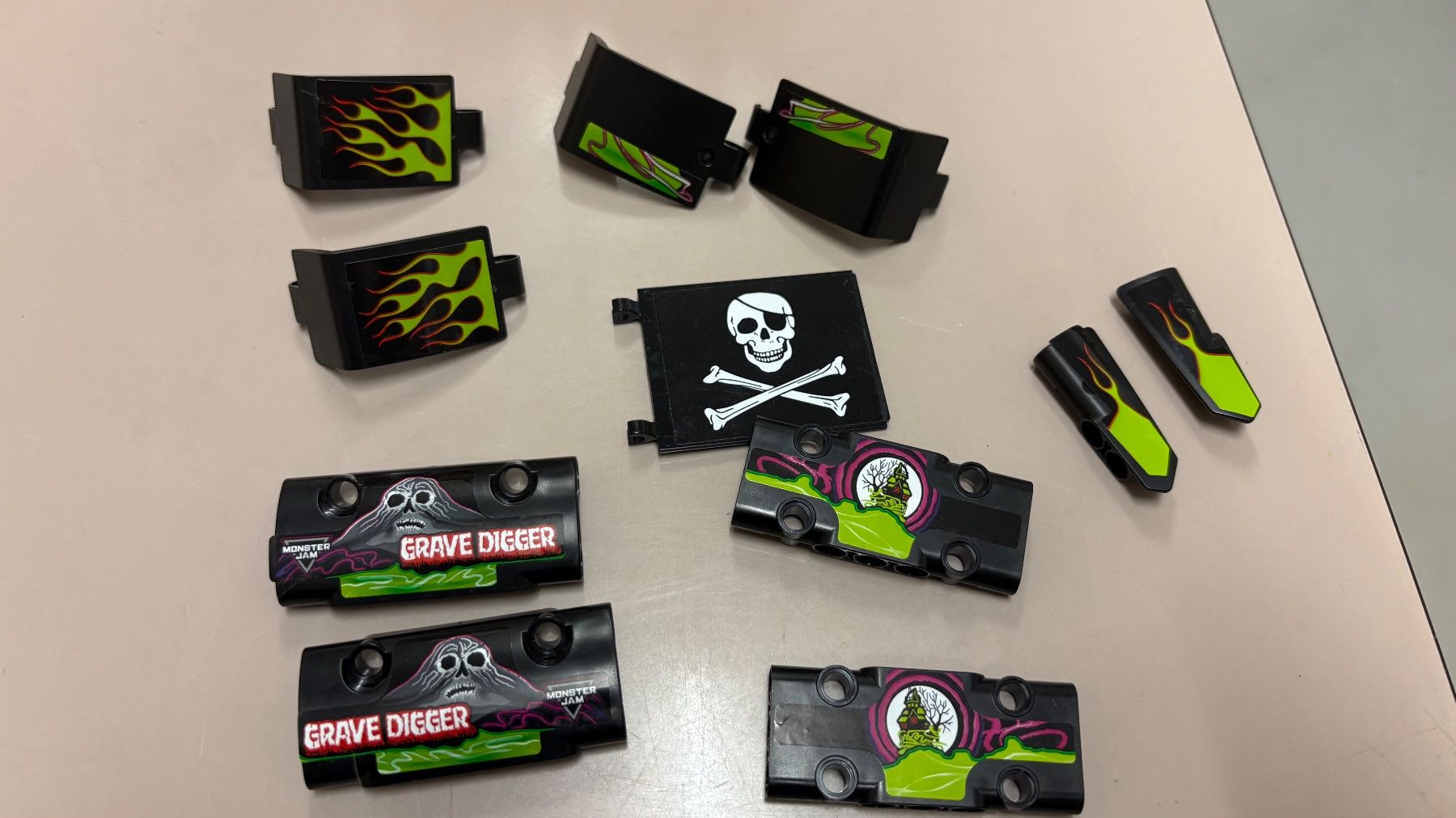 Lego Kit di costruzioni: Lego Technic 42118 Monster Jam Grave Digger – Usato da Uster venduto da Trisha5 2