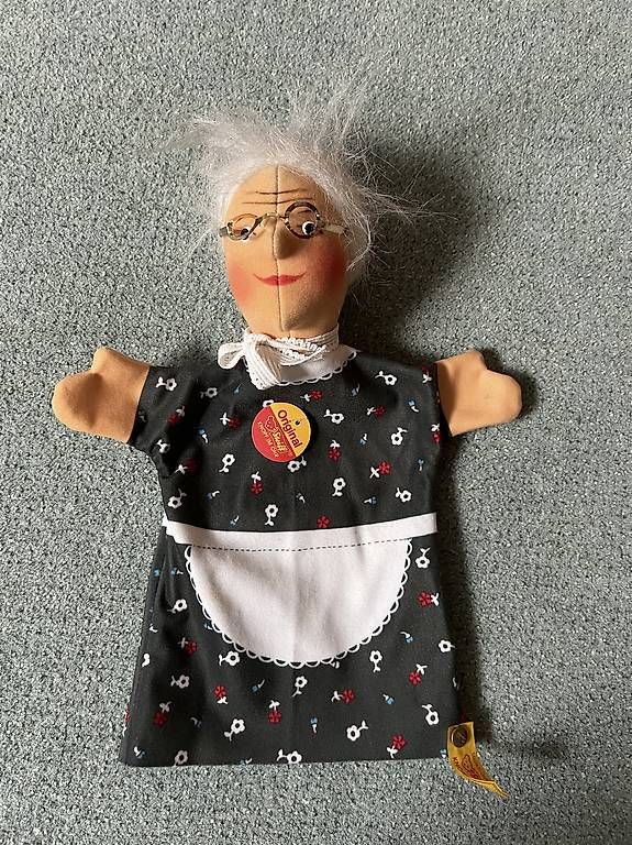 Bambole: Steiff Handpuppe Grossmutter Original – Usato da Zürich venduto da Voerny
