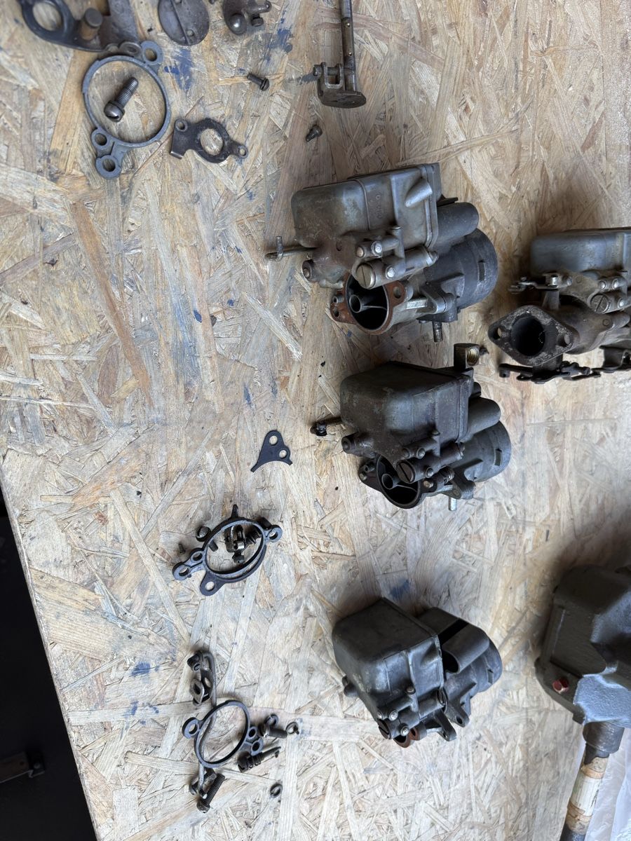 Tutti pezzi di ricambio auto: Jeep willys Vergaser – Usato da Bennwil venduto da Ford5600t 3