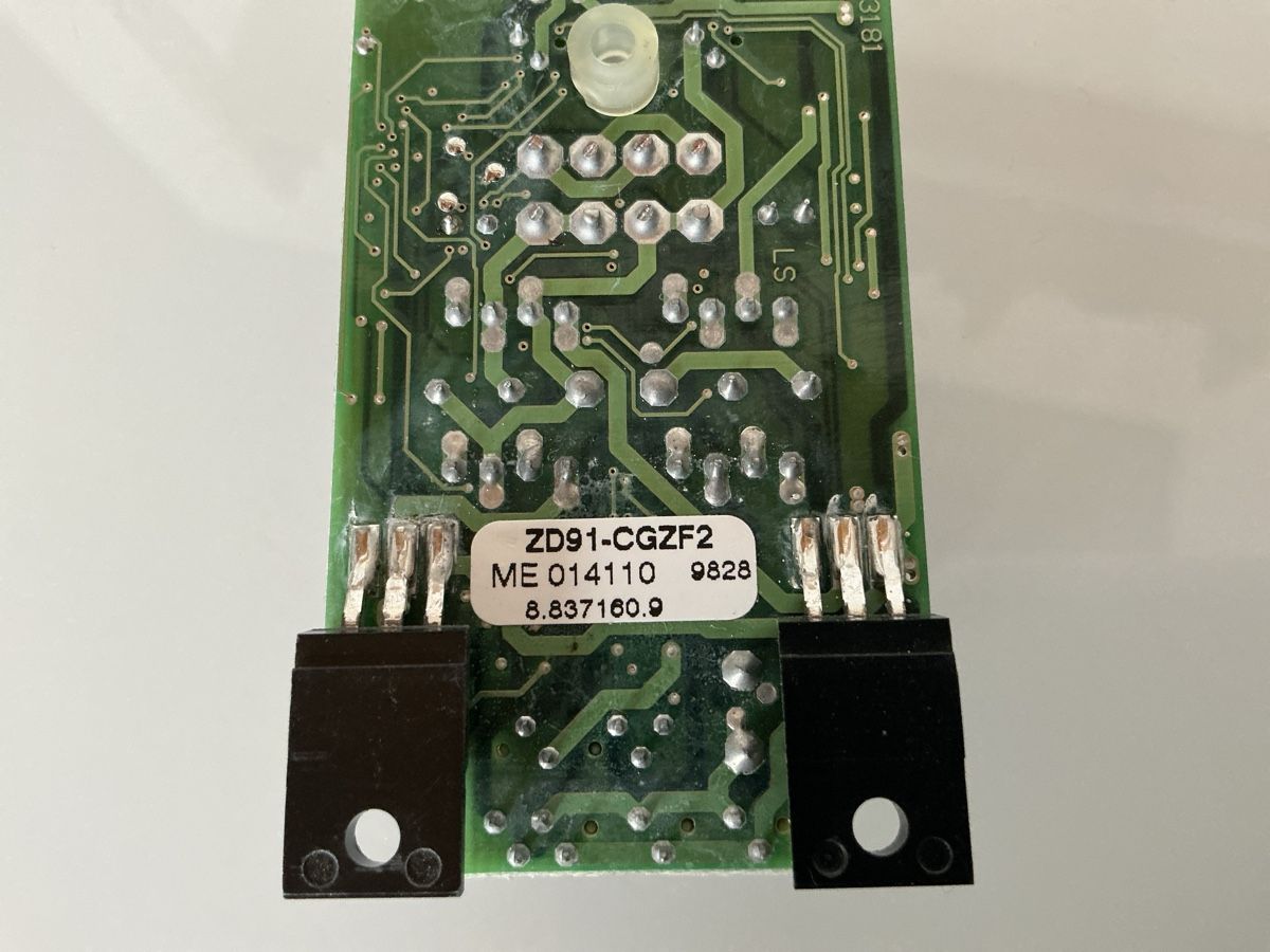 LGB Modelleisenbahnen: OnBoard digital Decoder LGB ZD91-CGZF2 ME 014110 gebraucht – Gebraucht aus Wängi von Madella 2
