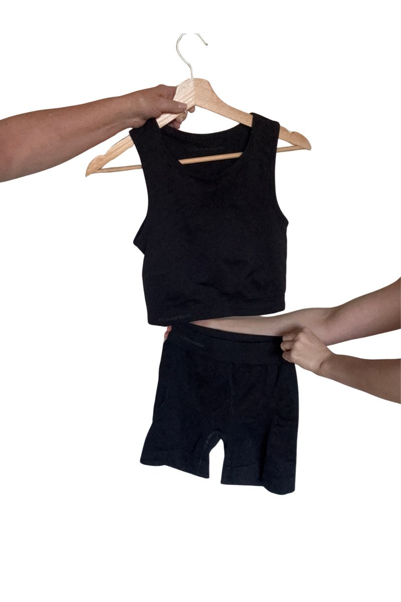 Lotti di vestiti: Organic Basics Sport Set - XS/S – Usato da Lauwil venduto da nina-lara
