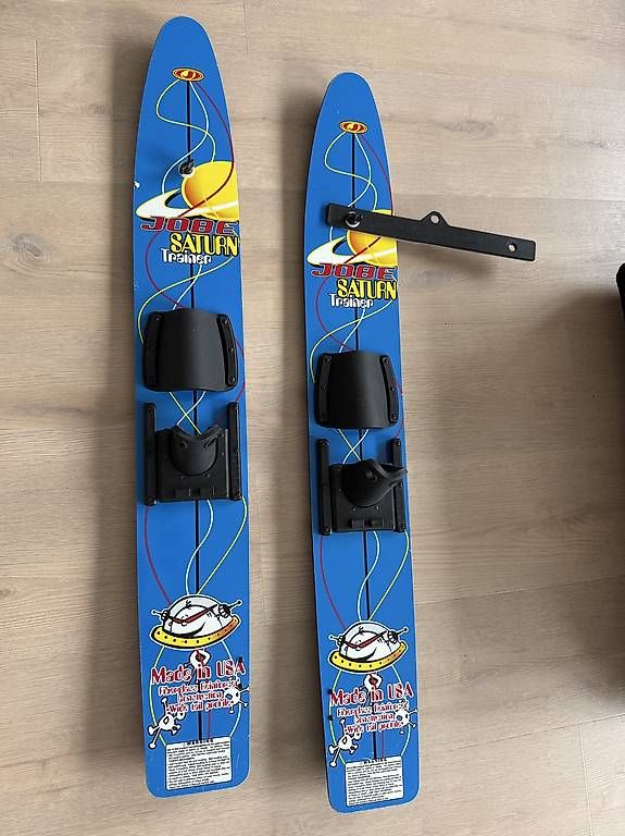 Sci: Skis nautiques juniors enfants  – Usato da Cortaillod venduto da gil_s2wg