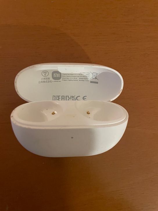 Xiaomi Cuffie: Redmi buds 3 Lite case weiss leer – Usato da Bergdietikon venduto da antovale