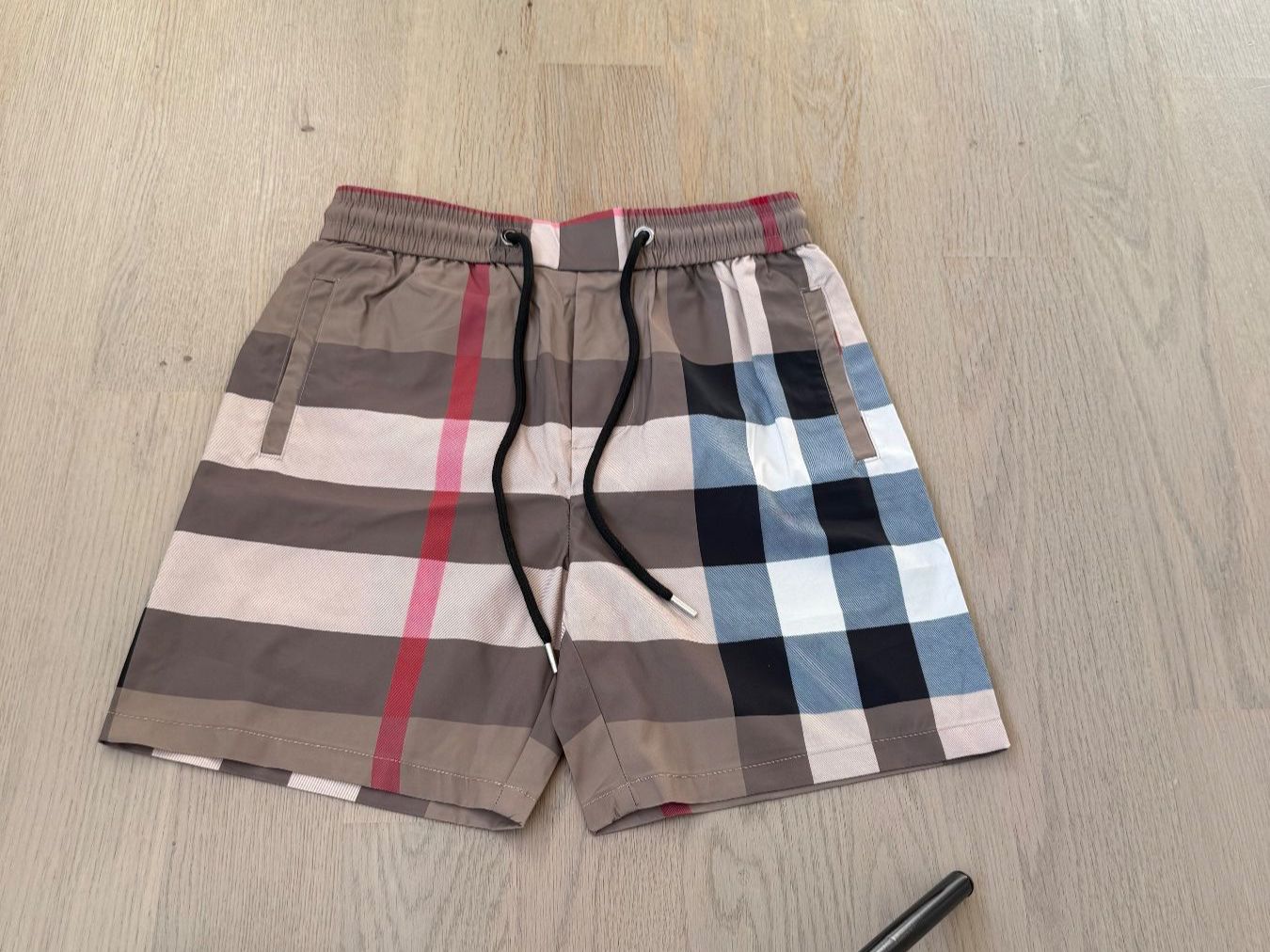 Burberry Caleçons de bain: Burberry Badehosen M – Neuf (Voir description) à Allschwil par lor_6cgq