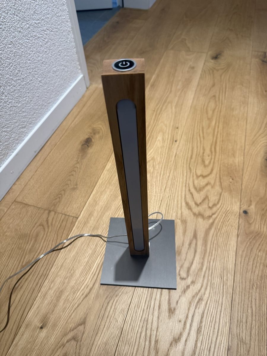 Lampen: LED Tischleuchte – Gebraucht aus Rickenbach ZH von dza_fvg8 1