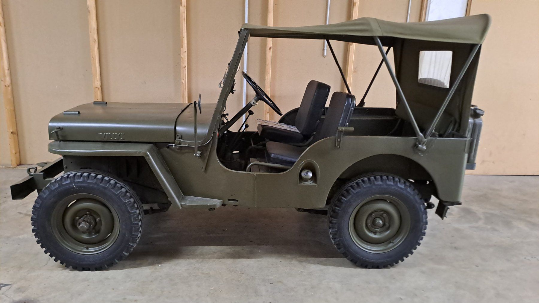 Jeep Automobili: Willys Universal Jeep CJ - 3A – Usato da Altnau venduto da Nhj
