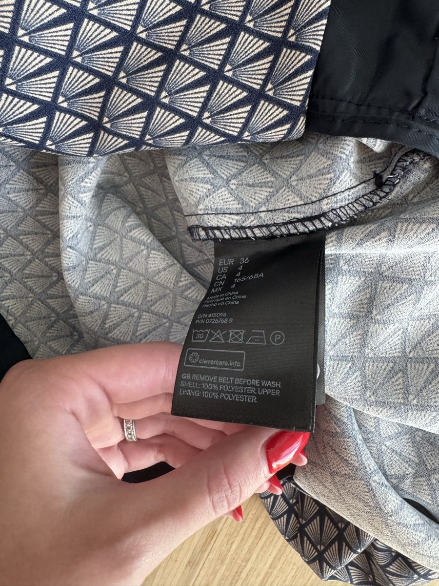 H&M Tute: H&M Jumpsuit - Size 36 – Nuovo (secondo la descrizione) da Zürich venduto da llor.dell 5