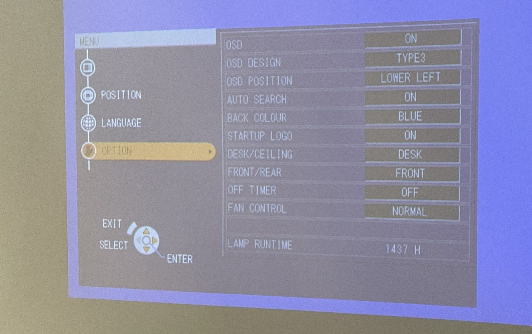 Panasonic Videoprojektoren: Beamer Panasonic PT-AE900E – Gebraucht aus Zürich von She10 3