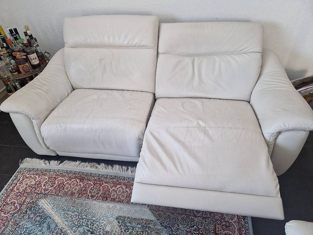 Sofas: 2 beaux canapes cuir  – Gebraucht aus ESTAVAYER LE LAC von MIMI0133 2