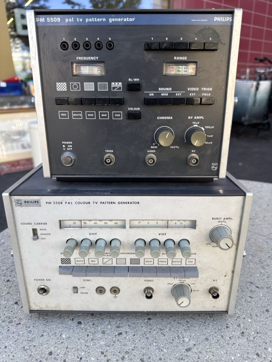 Philips Componenti elettronici: Philips PM 5508 & PM 5509 TV Pattern – Usato da Zürich venduto da Brockiwelt