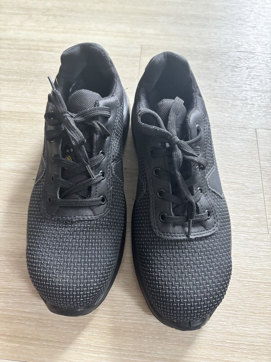 Herrenschuhe: Arbeits schuhe Schwarz Grösse 41  – Gebraucht aus St. Gallen von JennysFlohmi 4