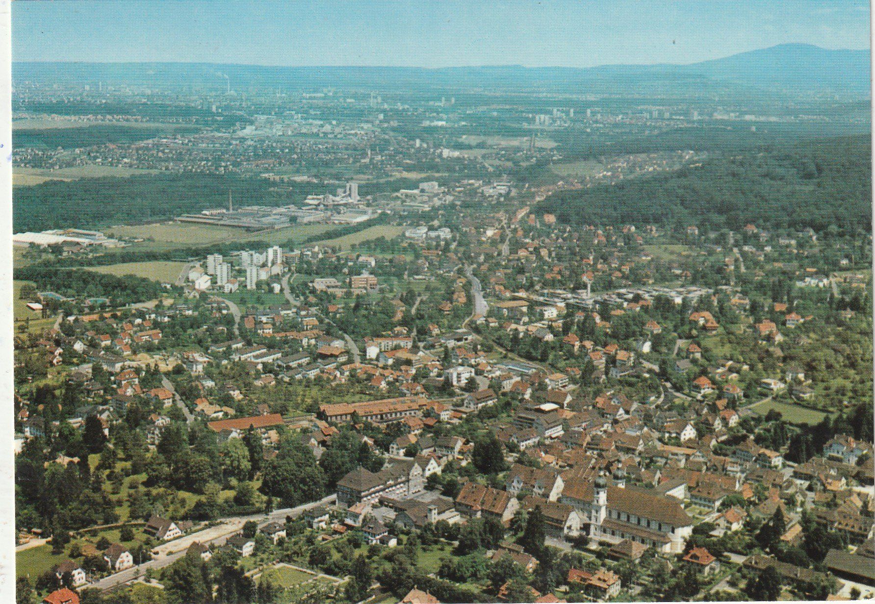 Cartoline postali: Arlesheim  Flugaufnahme – Usato da Lumbrein venduto da made02