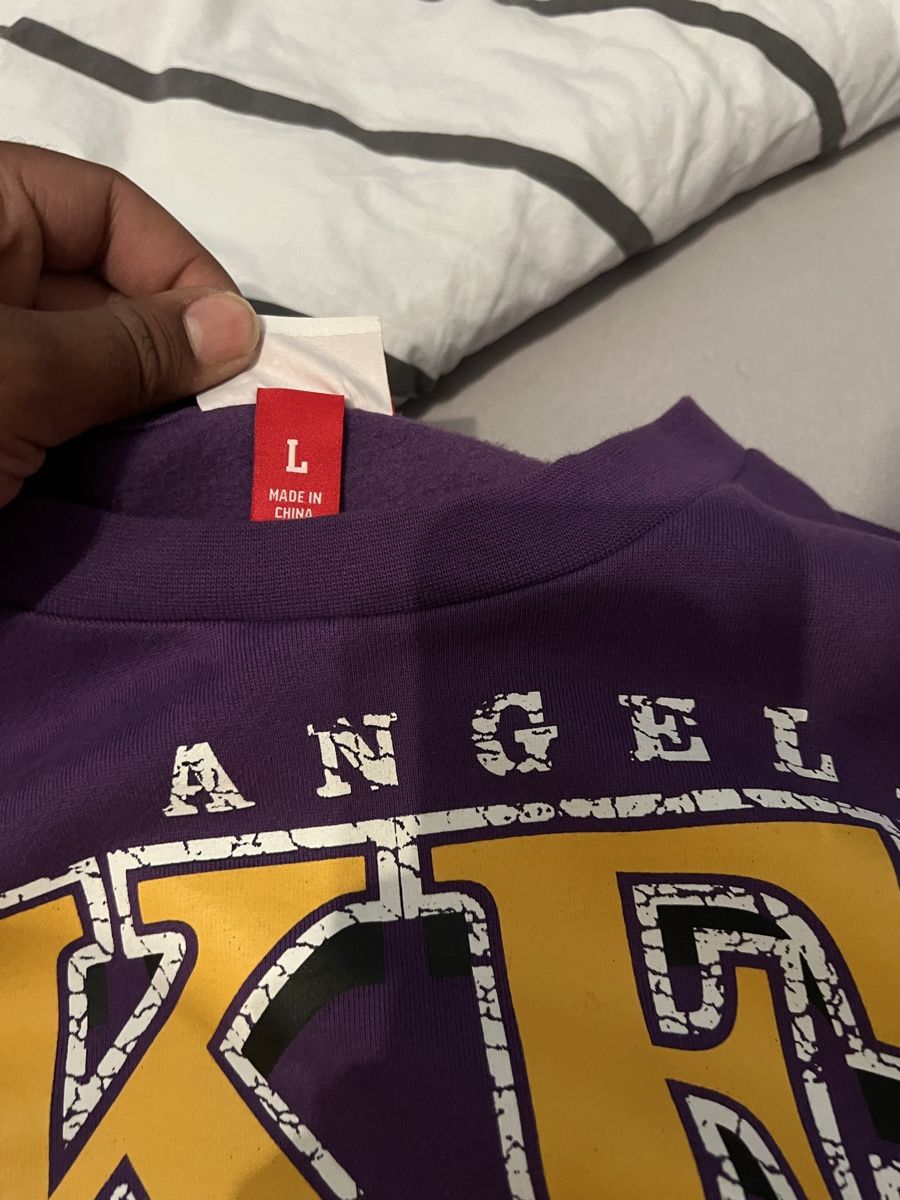 Maglioni & Felpe: Lakers Pullover Lila Grösse L Mitchell & Ness – Nuovo (secondo la descrizione) da Rüti ZH venduto da Mjohnny7 1