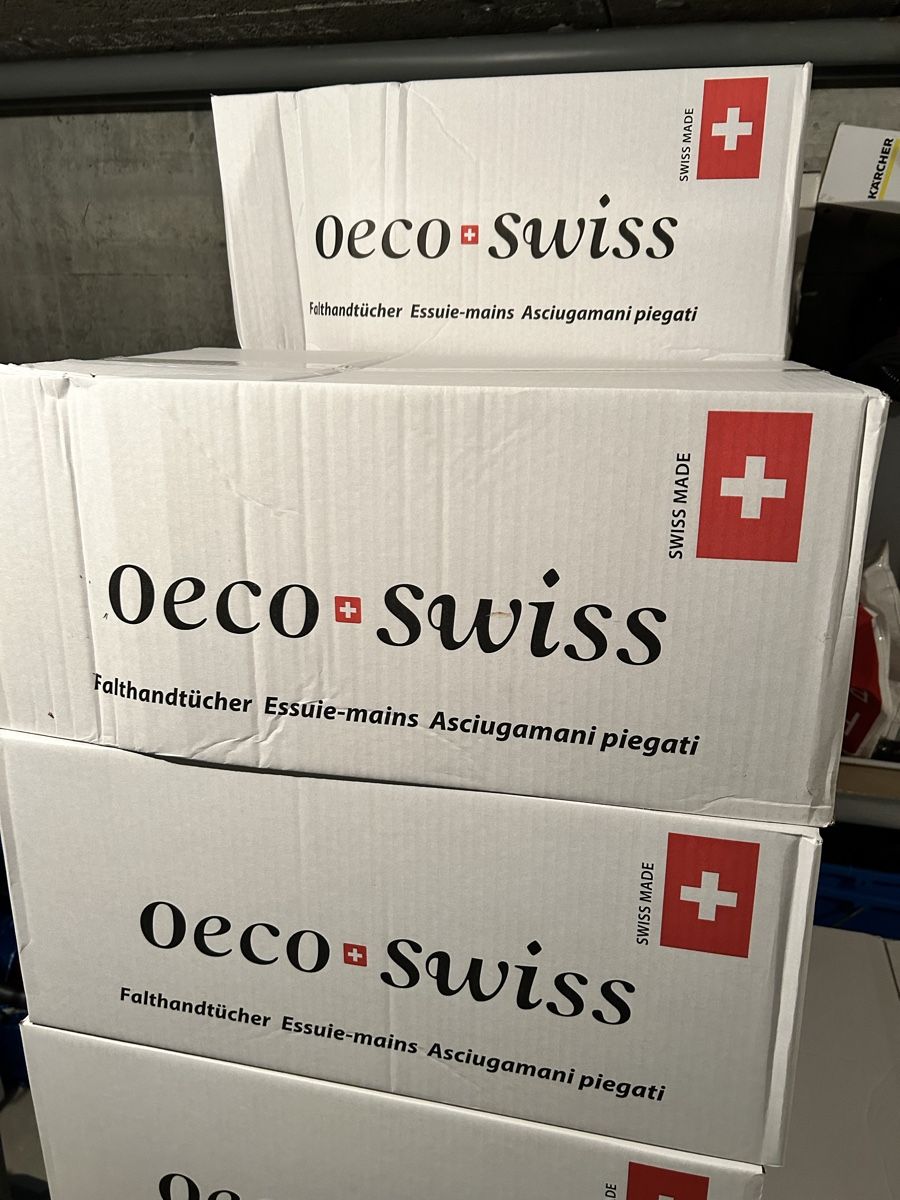 Papier: Falthandtücher  – Neuf avec emballage d'origine à Aarau par ram_h8yn