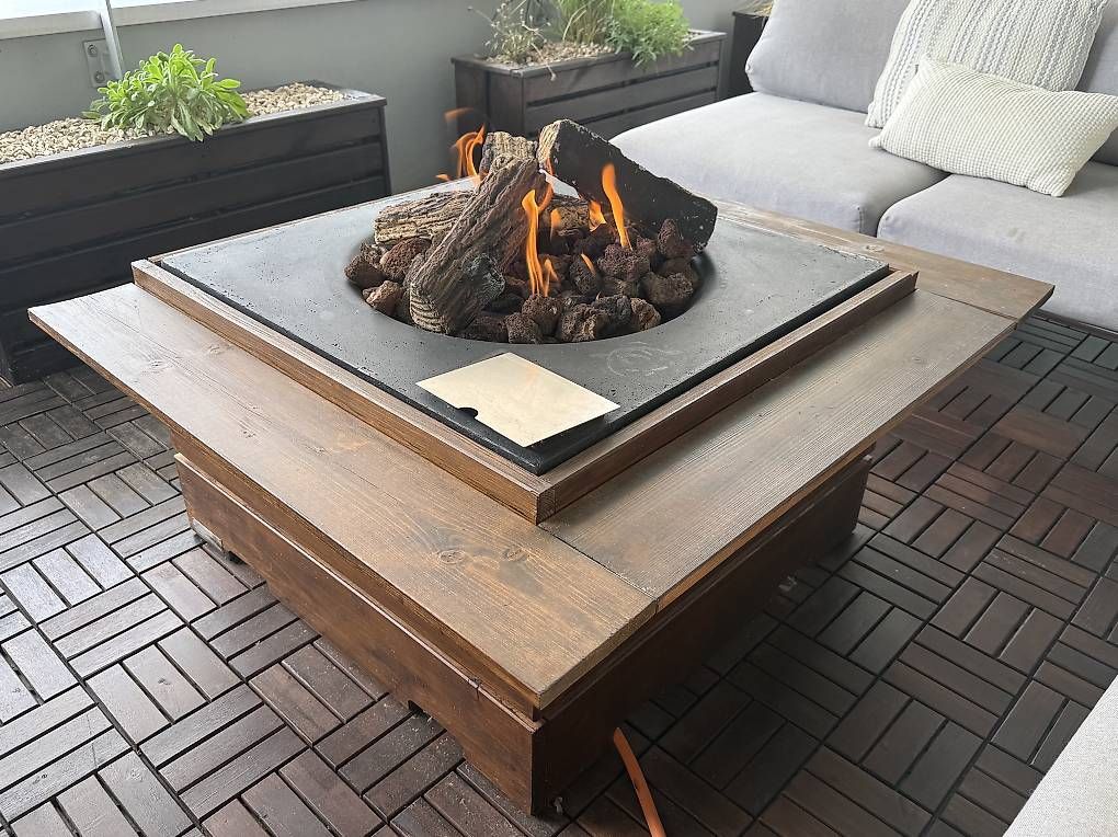 Tables: Hochwertiger Gas-Feuertisch  – D'occasion à Sursee par pat_k972