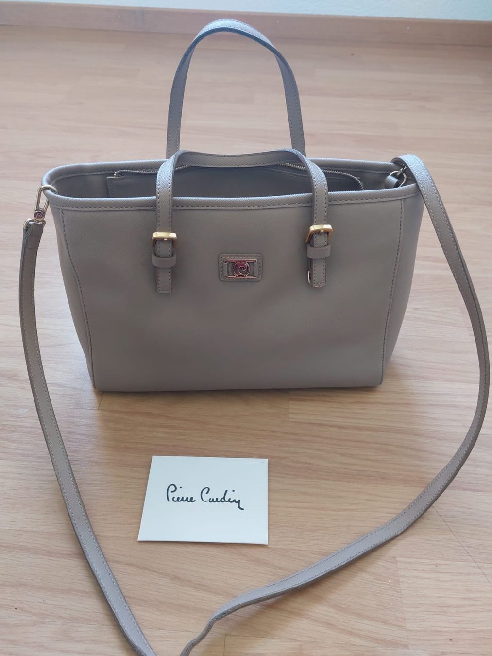 Pierre Cardin Sacs femmes: Sac à main Pierre Cardin – D'occasion à L'Orient par anne2010 1