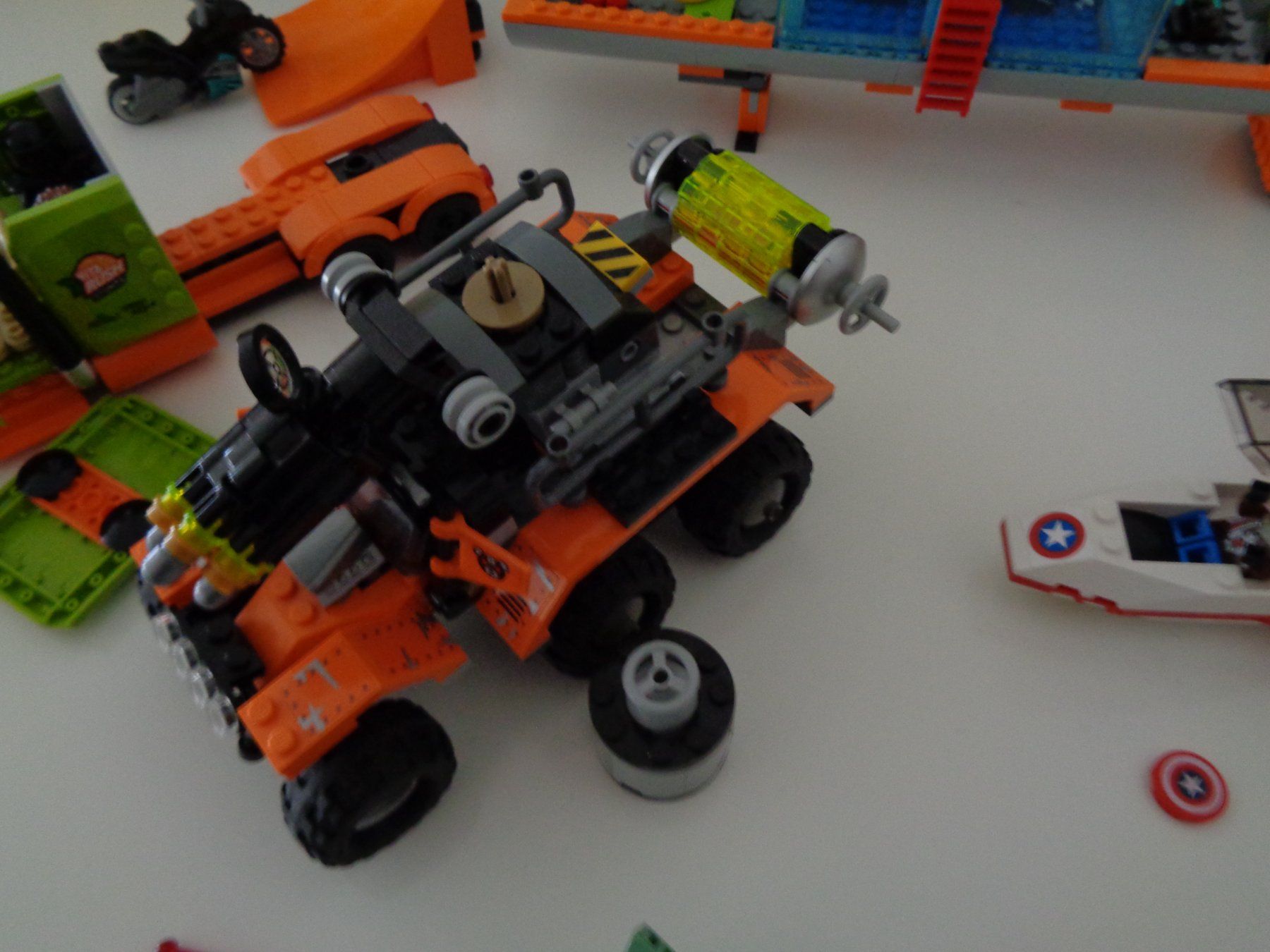 Lego Kit di costruzioni: Liquidation divers véhicules lego – Usato da Cormondrèche venduto da jaja9 5