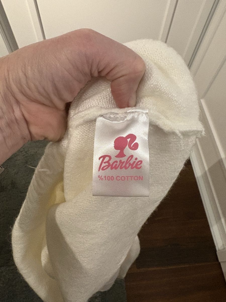 Maglioni & Felpe: Toller Barbie Pullover, neu mit Etikett, Grösse S! – Nuovo e nell'imballaggio originale da Wädenswil venduto da miss_kaykay 3