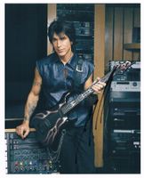 George Lynch 1954- Dokken Autogramm signiert Foto 20x25cm