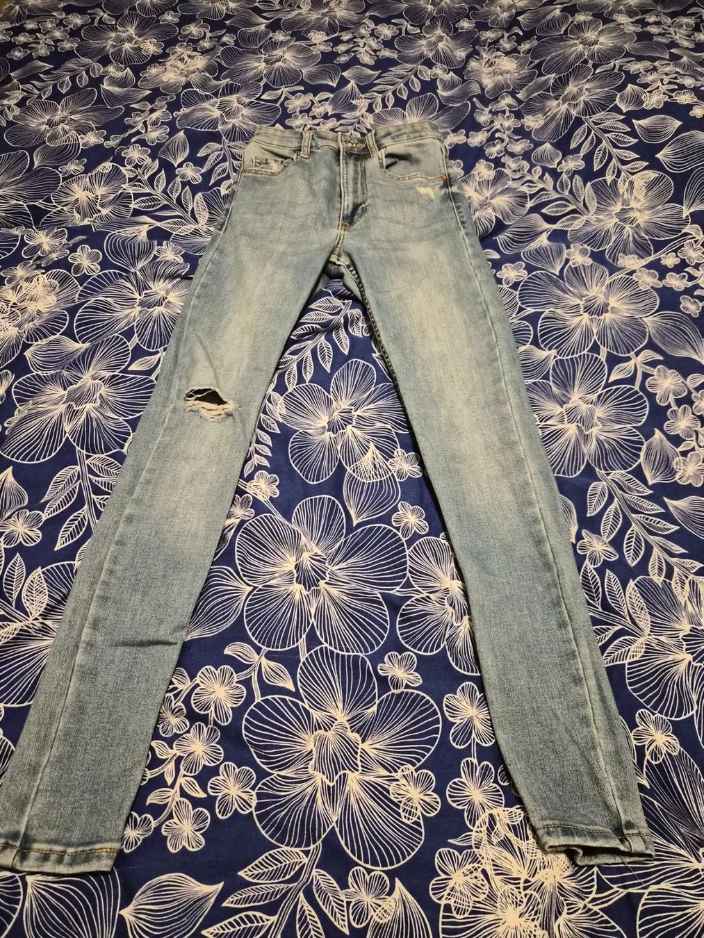 Bershka Pantaloni: Bershka Hose gr 34  nr20 – Nuovo (secondo la descrizione) da Dietikon venduto da Eleda