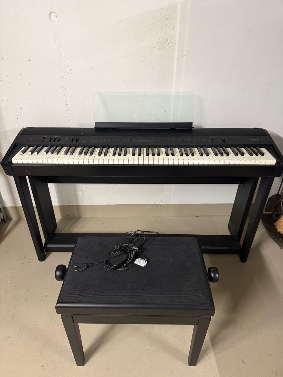 Musikinstrumente: Roland FP-90 Digitalpiano – Gebraucht aus Weiningen ZH von proi4o