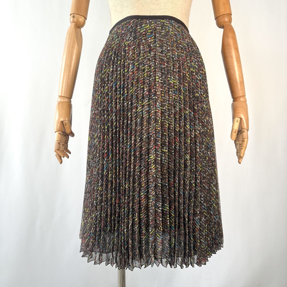 Akris Gonne: AKRIS Silk Skirt – Nuovo (secondo la descrizione) da Freienbach venduto da Avviivva_Shop