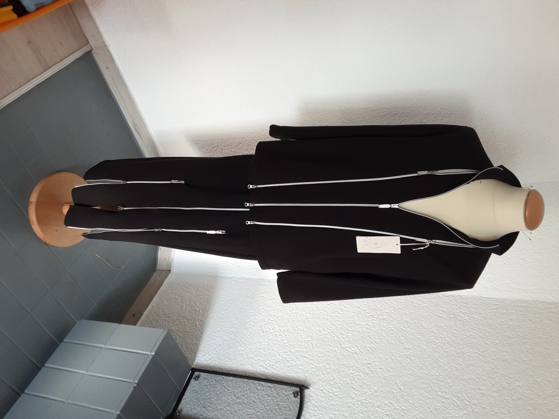Vestiti: Schnäppchen 2 teiler gr 48 boutique mode-EINZELL STÜCK – Nuovo (secondo la descrizione) da wolfhalden venduto da 46464646 3