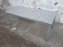 Granittisch / Gartentisch