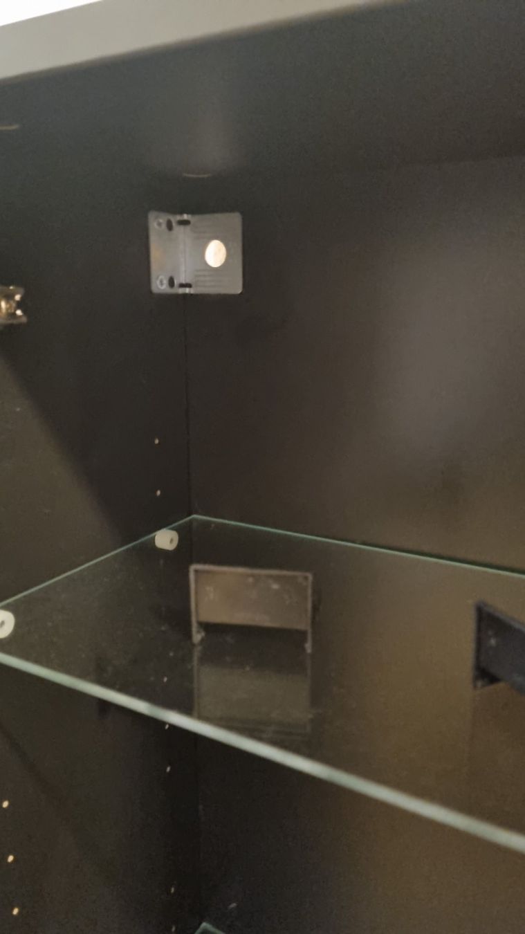 Ikea Vitrinen: Vitrine – Gebraucht aus Olten von ric_7n7y 3
