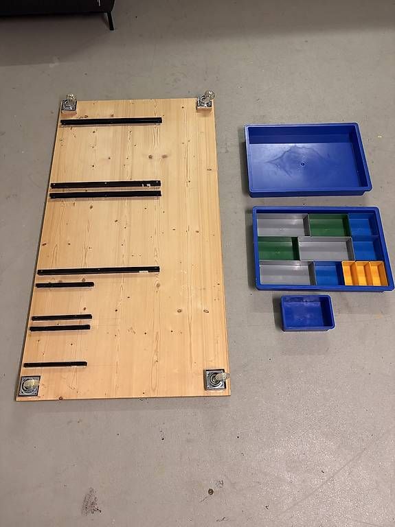 Giochi: Spielbrett auf Rollen  – Usato da Uerikon venduto da Mltos 2