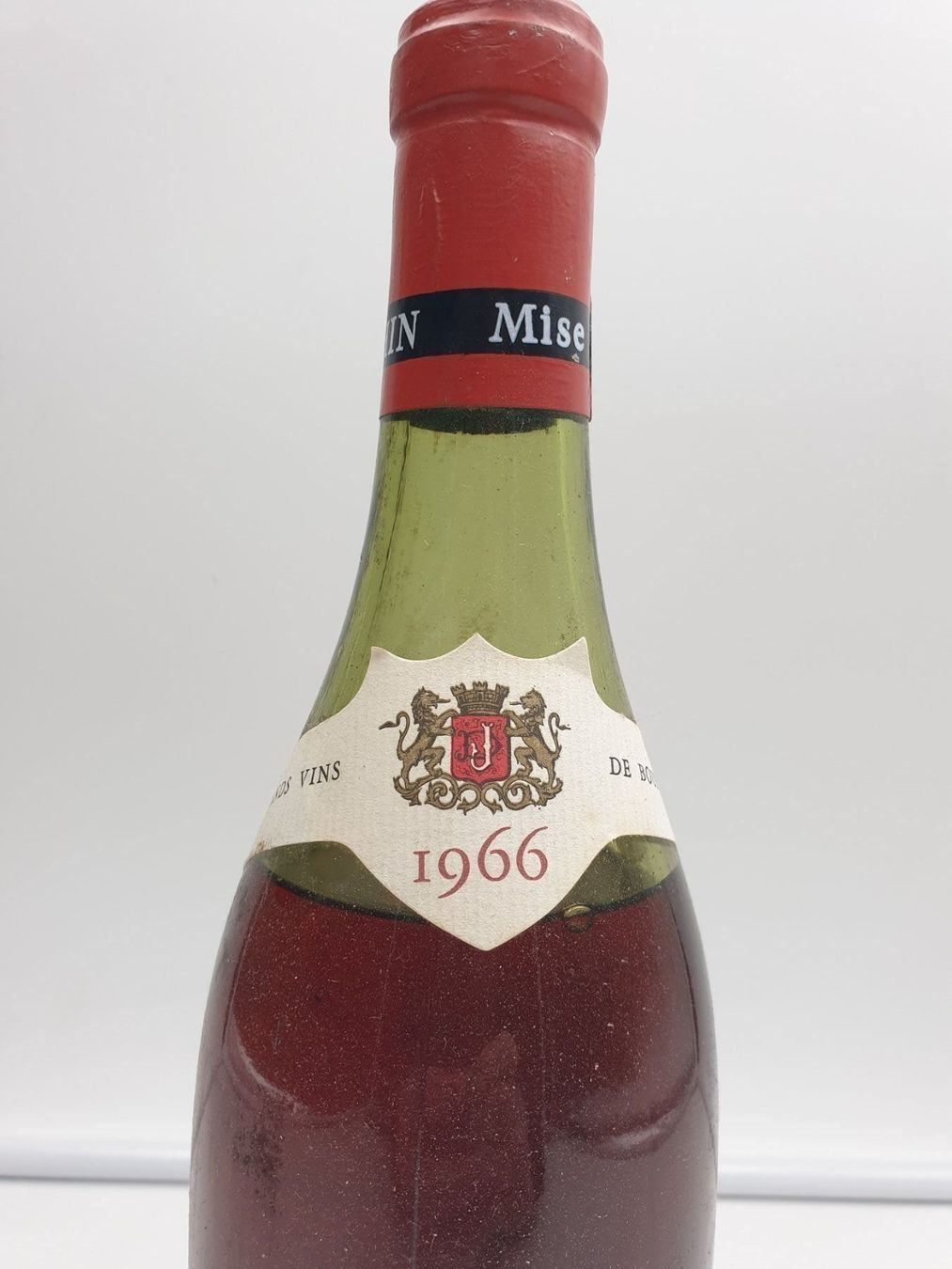 Vino: 1966 Volney-Santenots J. Drouhin – Nuovo (secondo la descrizione) da Dübendorf venduto da Gastrovin 1