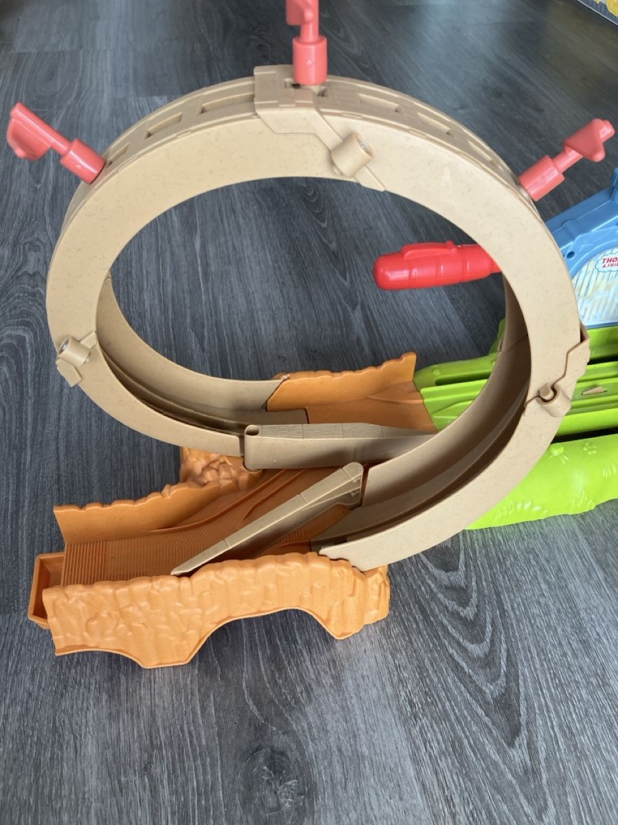 Giocattoli: Thomas & seine Freunde TrackMaster Looping-Spielset! – Usato da Hünibach venduto da Durisun 2