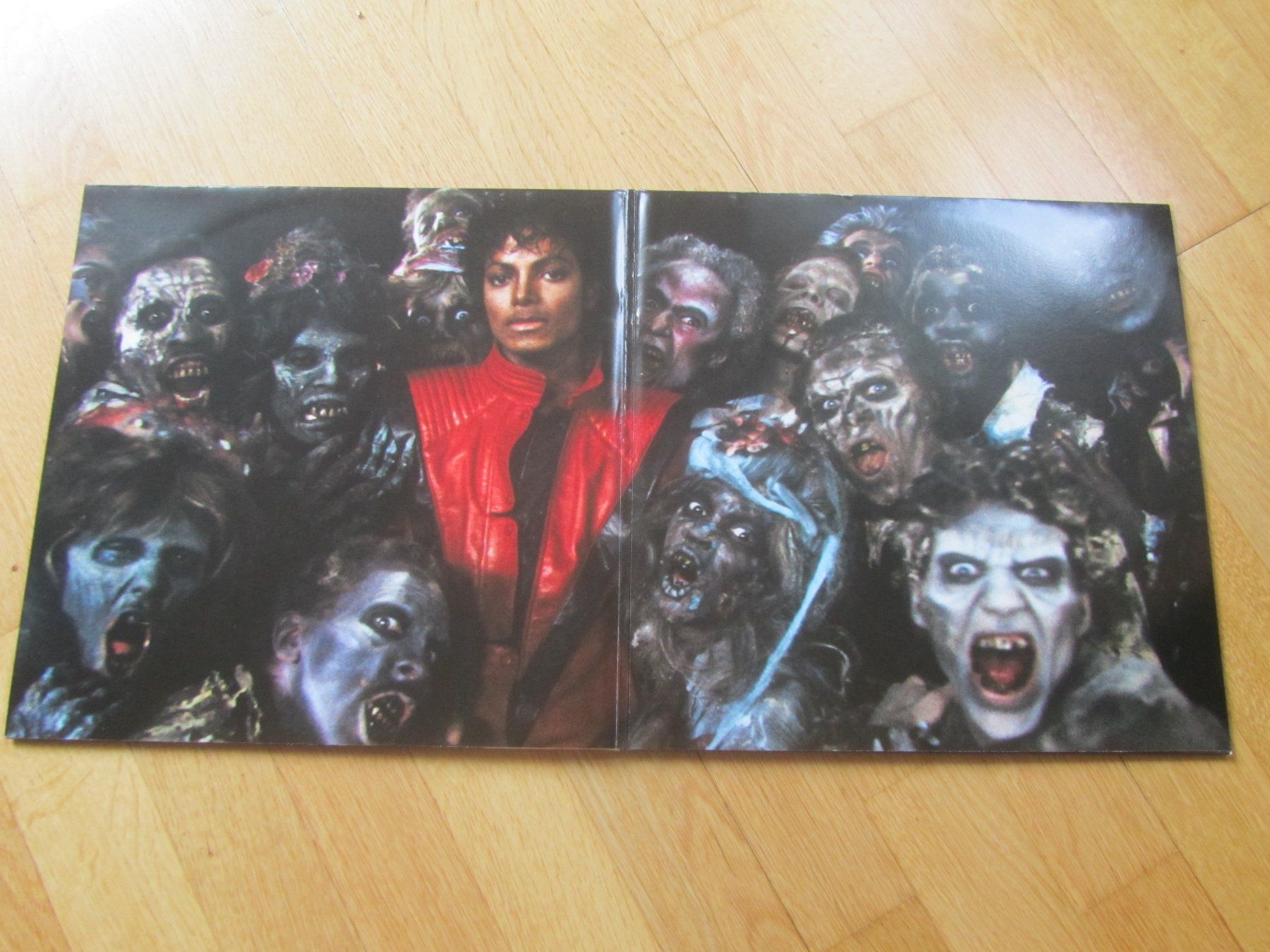 Dischi in vinile: Michael Jackson: Thriller 25    LP, Vinyl,     Top Zustand – Nuovo (secondo la descrizione) da Seengen venduto da mikelele 1