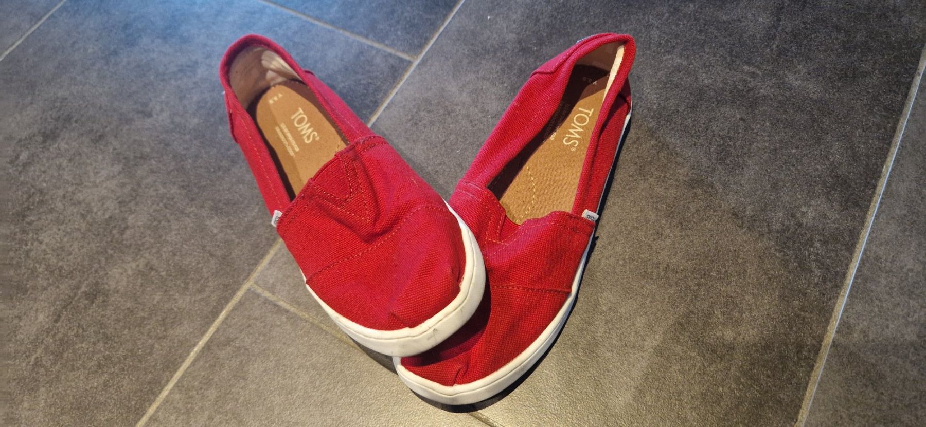 Toms Scarpe da uomo: Toms Schuhe Gr.Y 3.5 oder Gr.36 – Nuovo (secondo la descrizione) da Winterthur venduto da Tulipane