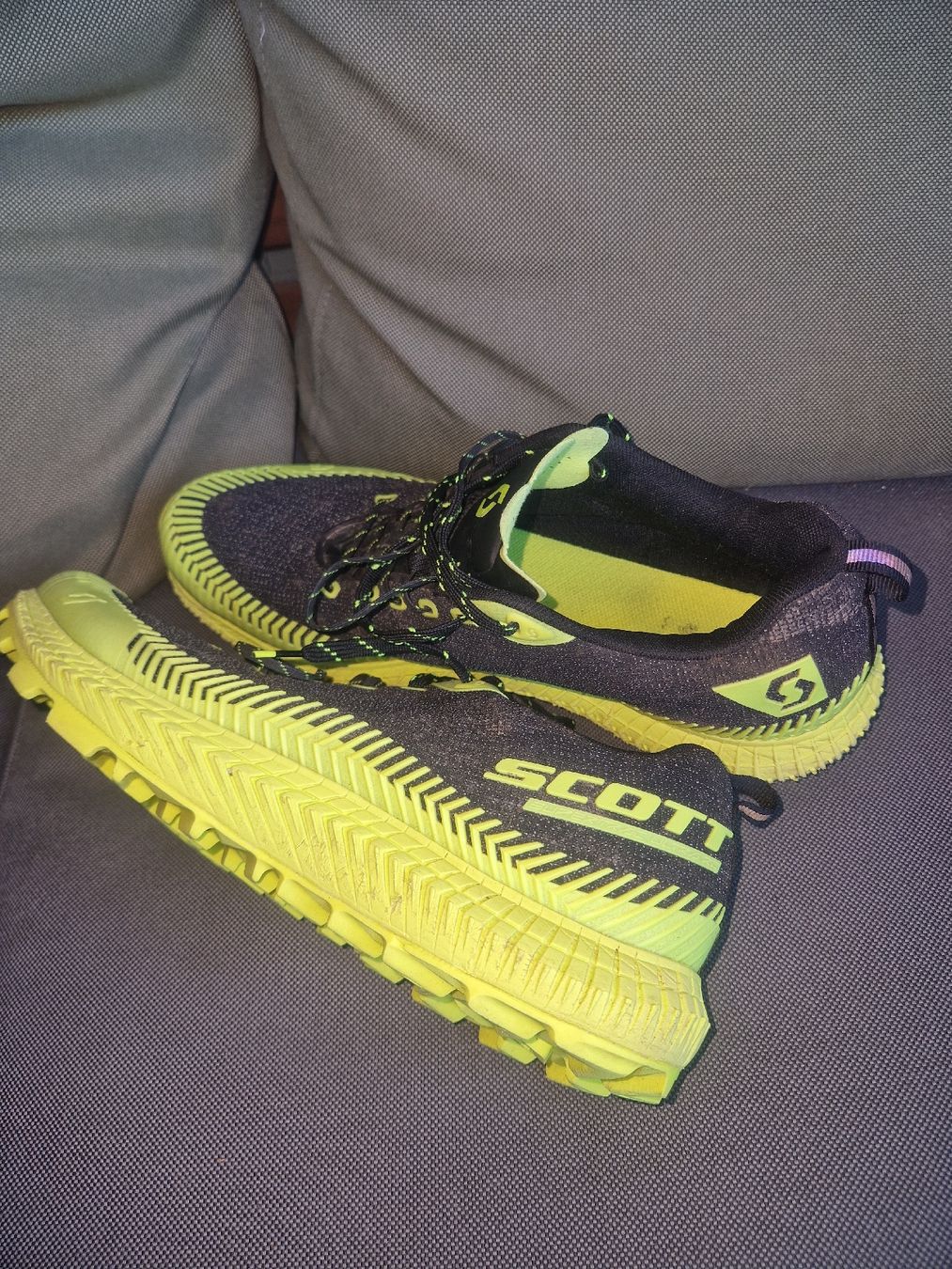 Scott Herrenschuhe: Baskettes de course Scott 45 – Gebraucht aus Chavannes pres renens von Scbel 1