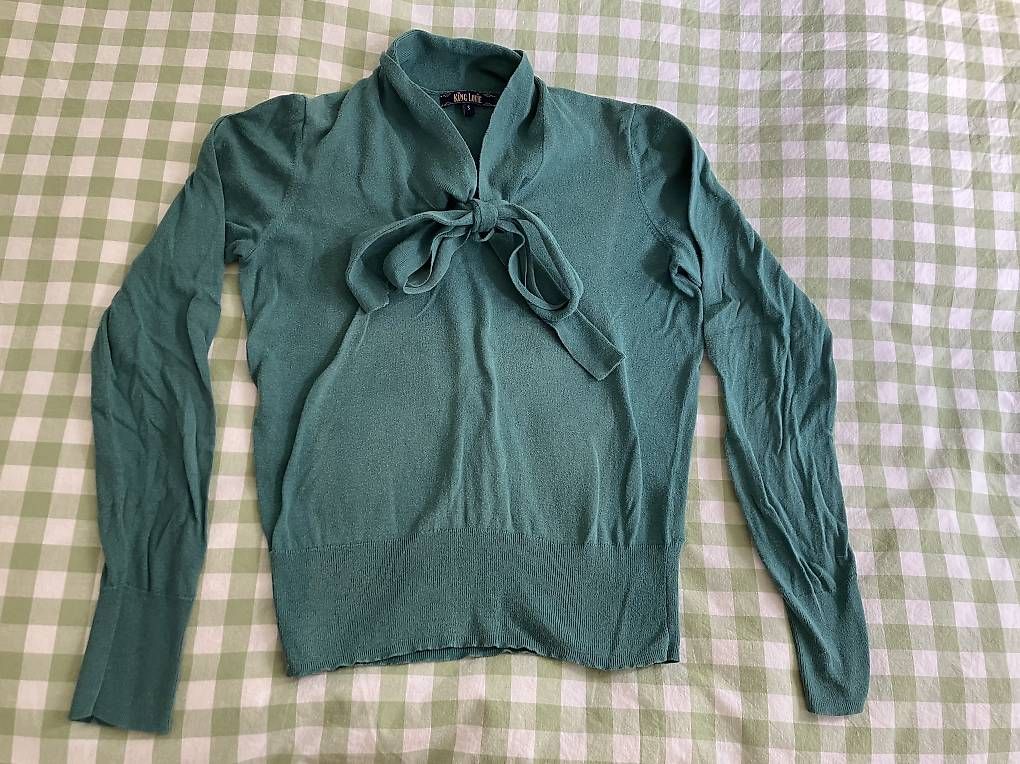 Pullover & Sweatshirts: King Louie Pullover Gr. S – Gebraucht aus Zollikon von CorViv 1