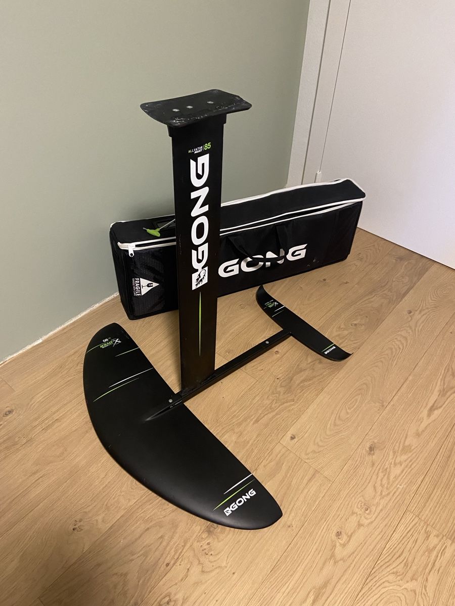 Kite: Wing Foil Board Gong inkl. Foil – Gebraucht aus Ebikon von  2