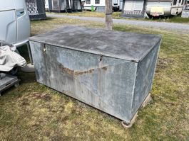 Gerätebox / Aufbewahrungsbox aus Metall, 180x90x80cm, robust
