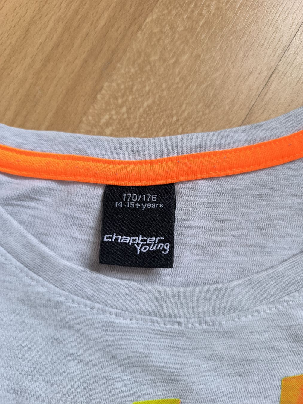 Camicie, T-shirt & Polo: T-Shirt Grösse 170/176 – Usato da Oberdiessbach venduto da Zwerg82 2