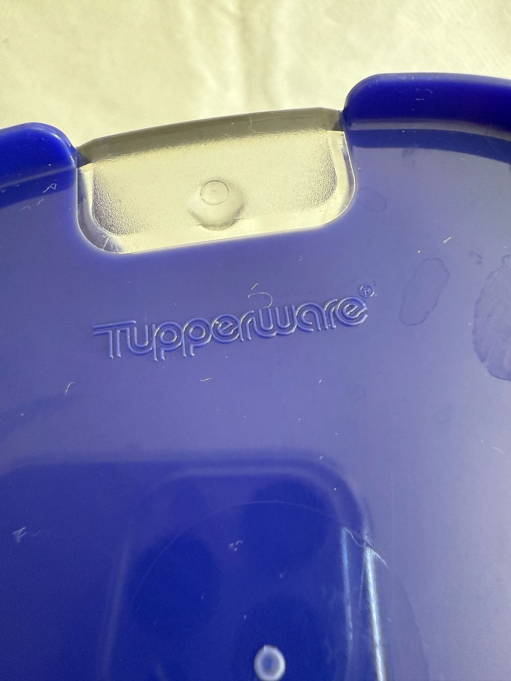 Tupperware Behälter & Ähnliches: Tupperware - boîte - 2,4L - bleu – Gebraucht aus Sion von accroshoes 4