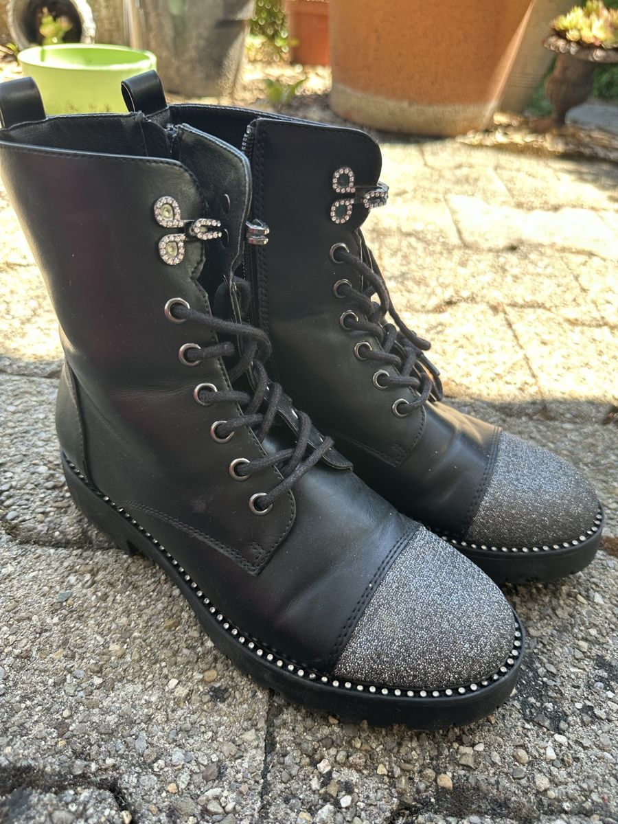 Dosenbach Chaussures femmes: Stiefeletten Damen schwarz glitzer – D'occasion à Zufikon par tam_gfx6