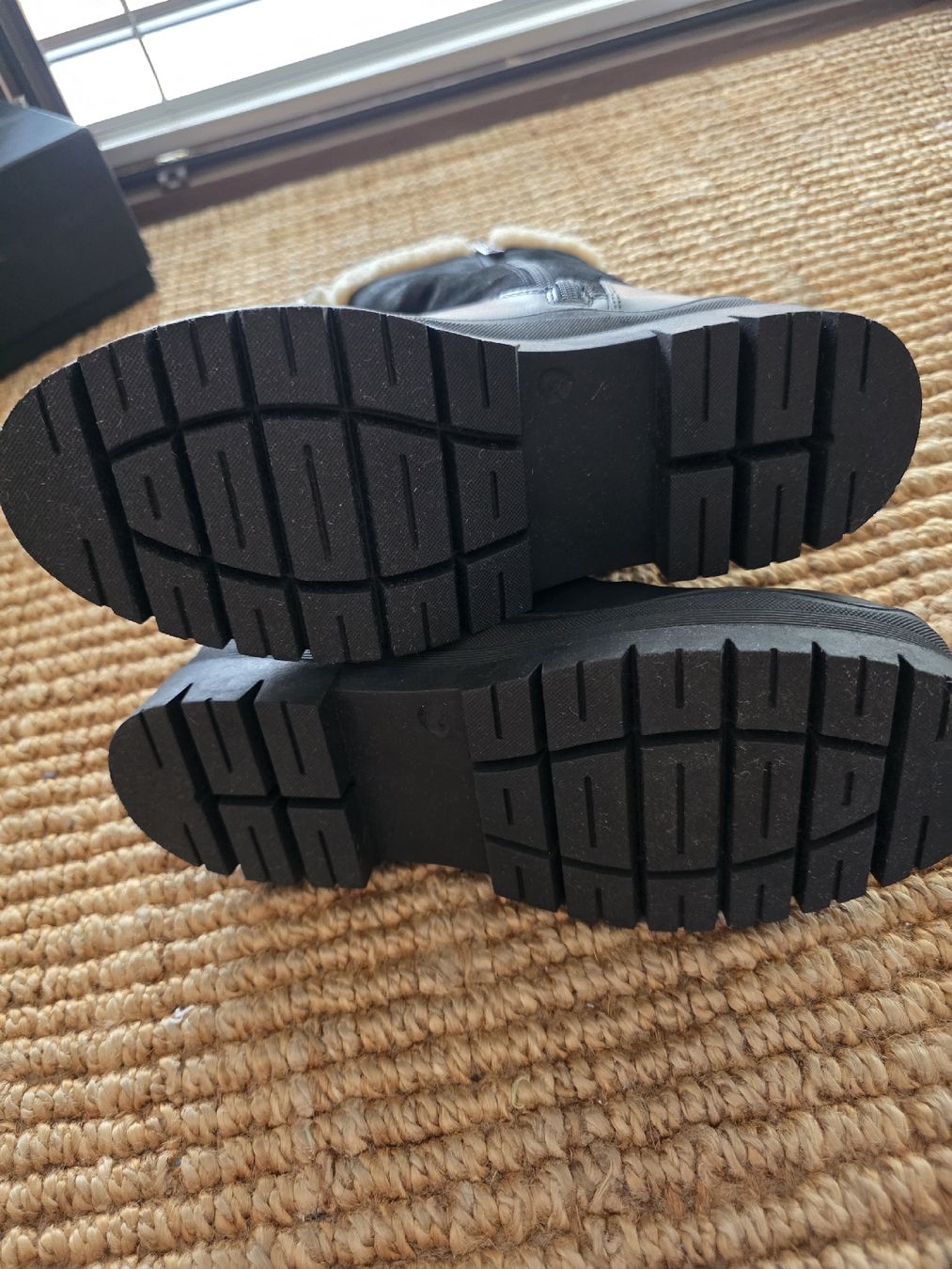 Bogner Scarpe da donna: Bogner pelle nera con pelliccia calda 38 – Nuovo e nell'imballaggio originale da Massagno venduto da let_6pgs 5