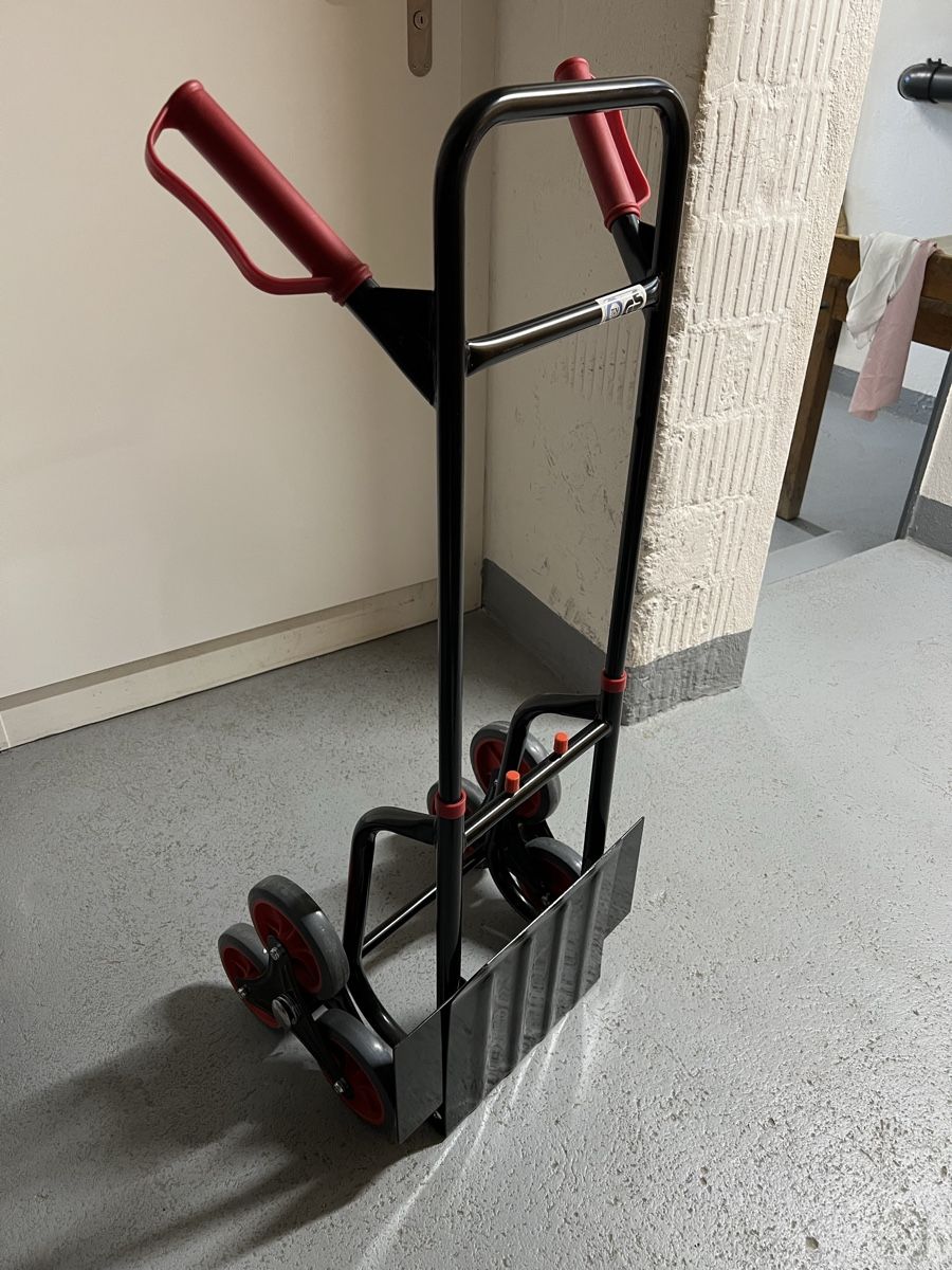 Tutti gli attrezzi: Treppen-Sackkarre zu verkaufen – Nuovo (secondo la descrizione) da Zürich venduto da Nelsonpires 1